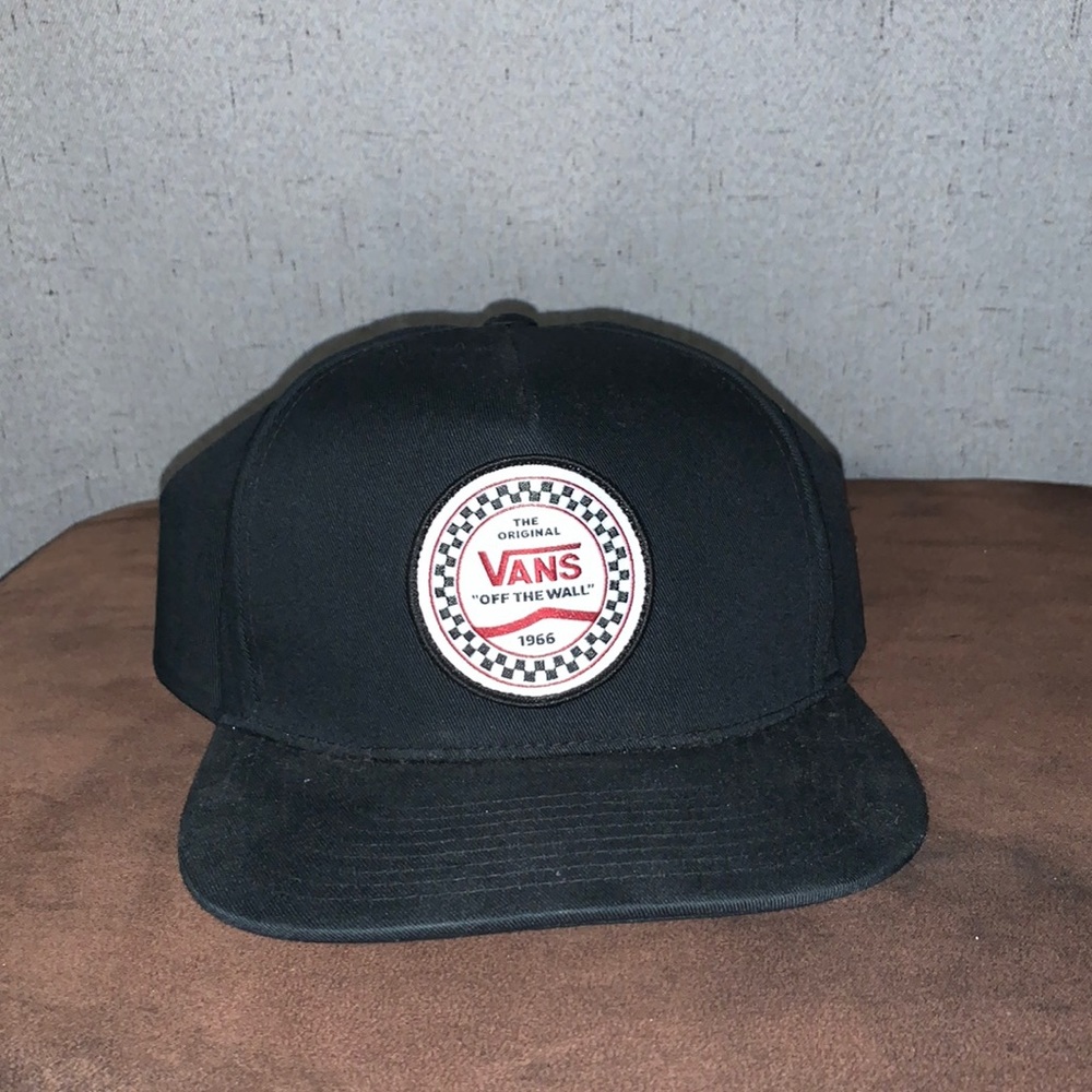 Vans “Off The Wall” Snapback hat